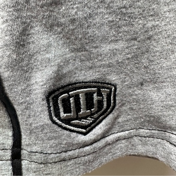 Old Time Hockey Pittsburgh Penguins NHL Gray T-Shirt Sz S. EUC - Picture 4 of 10